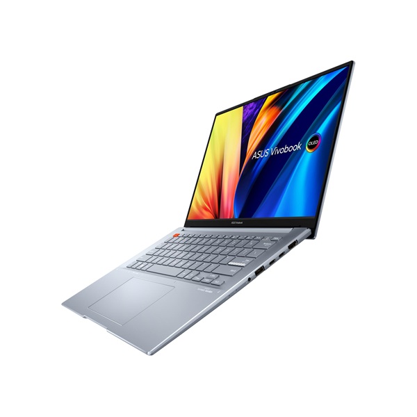 ASUS CONS NB Vivobook M5402RA-M9089W 14,5" 2,8K OLED GL, Ryzen 7-6800H, 16GB, 512GB M.2, INT, WIN11H, Ezüst (M5402RA-M9089W)